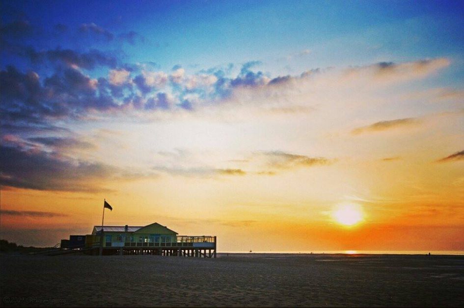 Strandpaviljoen Heartbreak Hotel Oosterend Terschelling